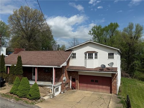 147 Newell Ave, Saint Clairsville, OH, 43950-1233 | Card Image