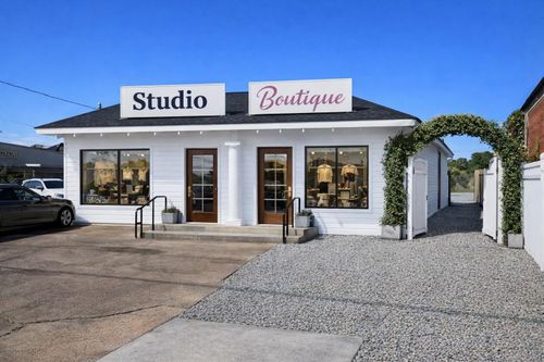 304 Lockwood Dr, Houston, TX, 77011 | Card Image