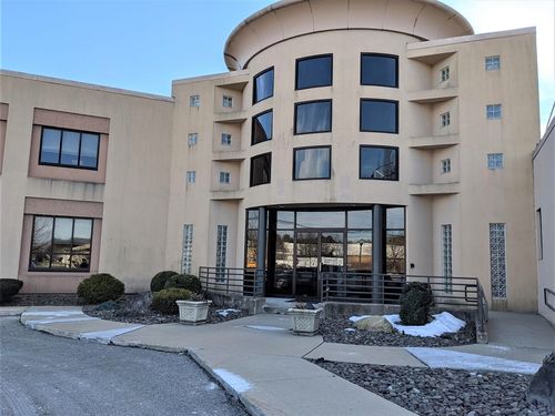 890 East St, Tewksbury, MA, 01876-1475 | Card Image