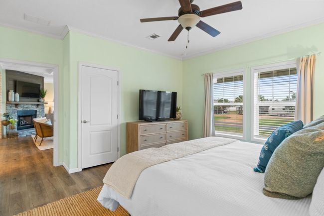211 Cortez St, House other with 3 bedrooms, 2 bathrooms and 6 parking in Port St. Joe FL | Image 32