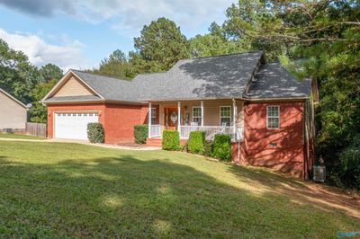 3465 Berkley Hills Drive E, House other with 3 bedrooms, 2 bathrooms and null parking in Southside AL | Image 2