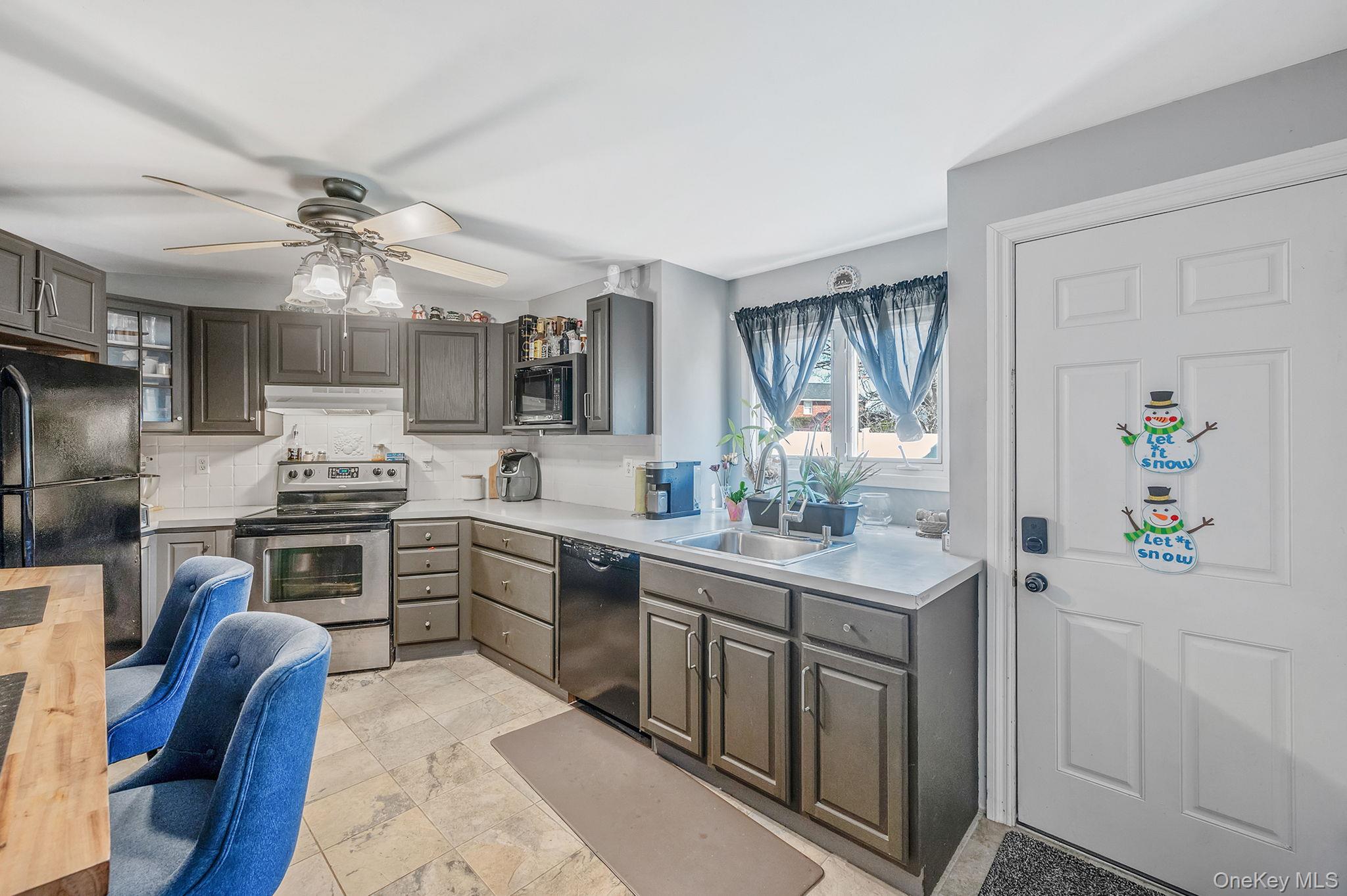 Residential in Oyster Bay 4