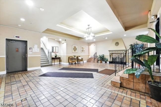 APT-3C - 5 Pomona Ave, Townhouse with 2 bedrooms, 1 bathrooms and null parking in Newark NJ | Image 4