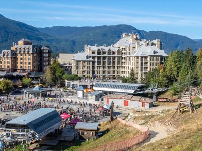 608 - 4320 Sundial Cres, Condo with 0 bedrooms, 1 bathrooms and 1 parking in Whistler BC | Image 2