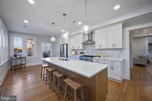 1010 Leeds Ave, BALTIMORE, MD, 21229-4946 | Card Image