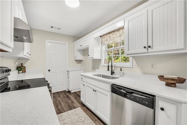 254 Barnesville Rd, House other with 4 bedrooms, 2 bathrooms and 2 parking in Milner GA | Image 14