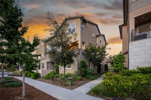 204 Keeper, Irvine, CA, 92618 | Card Image