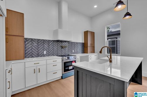 5009 2nd Ave N, BIRMINGHAM, AL, 35212-3107 | Card Image