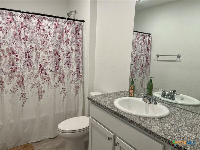 5930 Antonio Pl, House other with 3 bedrooms, 3 bathrooms and null parking in Seguin TX | Image 15