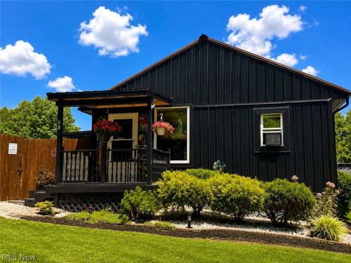 59 Elks Rd, Wellsburg, WV, 26070-2518 | Card Image