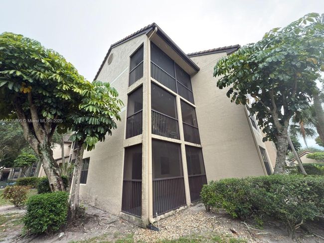 APT-11 - 4521 W Mcnab Rd, Condo with 2 bedrooms, 2 bathrooms and null parking in Pompano Beach FL | Image 32