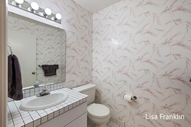 Main floor half bath | Image 28