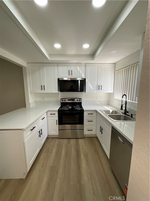 46-470 S Ranchview Circle, Anaheim Hills, CA, 92807 | Card Image