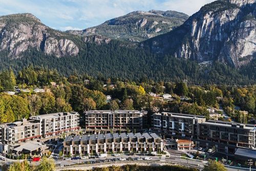 402-1500 Scott Cres, Squamish, BC, V8B1G5 | Card Image