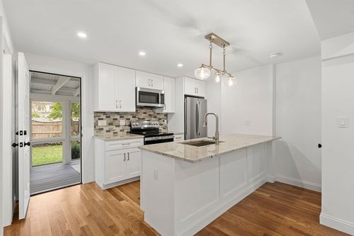 a-111 Prospect St, Newburyport, MA, 01950-3008 | Card Image