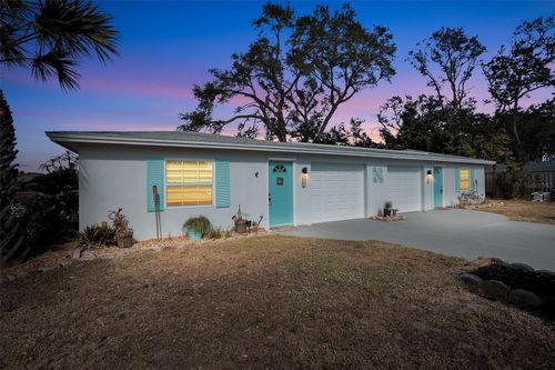 2227 Montclair Dr, Sarasota, FL, 34231-4130 | Card Image