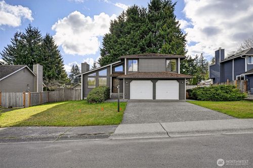 810 151st St Sw, Lynnwood, WA, 98087-2658 | Card Image