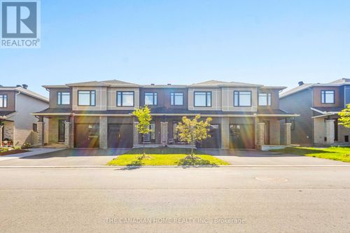 921 Clarkia Street, Ottawa, ON, K1T0Y2 | Card Image