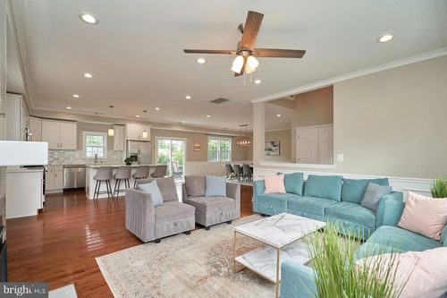 3244 Blundell Rd, FALLS CHURCH, VA, 22042-3861 | Card Image