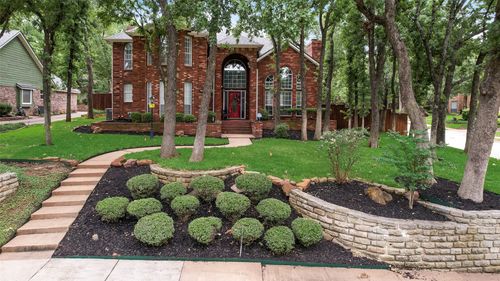 2805 Pine View Dr, Grapevine, TX, 76051-7121 | Card Image