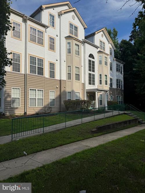 b203-15607 Everglade Ln, BOWIE, MD, 20716-3202 | Card Image