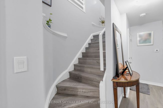 19 Rednor Dr, House attached with 4 bedrooms, 4 bathrooms and 4 parking in Brampton ON | Image 21