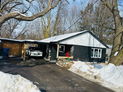 757 Srigley St, Newmarket, ON, L3Y1X6 | Card Image
