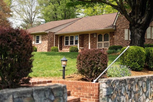 812 Meadowbrook Rd, House other with 4 bedrooms, 4 bathrooms and null parking in WAYNESBORO VA | Image 9