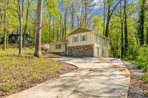 638 Pine Oaks Dr, Tunnel Hill, GA, 30755-6325 | Card Image