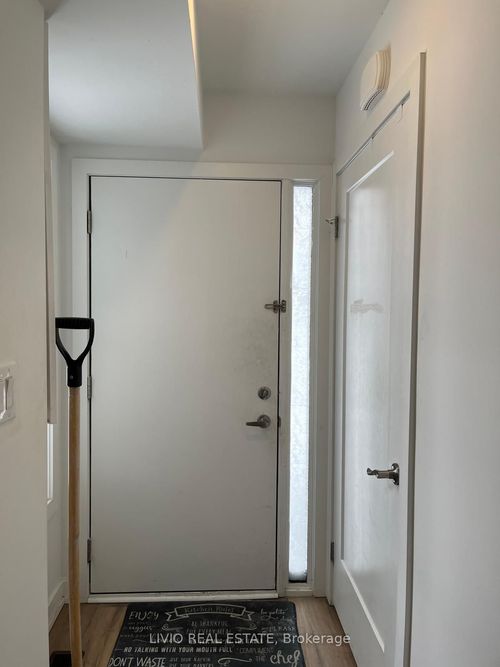 14 Marina Pl, Welland, ON, L3B0N7 | Card Image