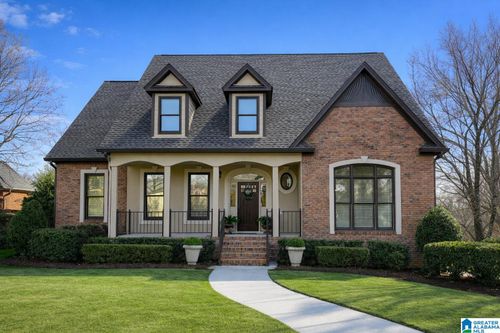 1645 Crossgate Dr, Vestavia Hills, AL, 35216-3114 | Card Image