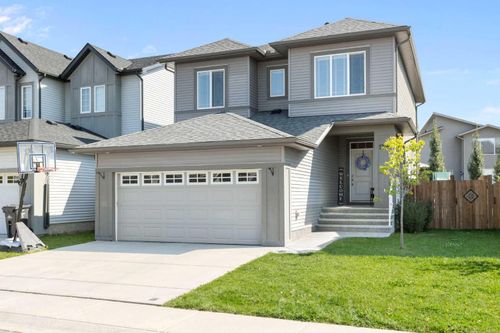 1708 Montgomery Gate Se, High River, AB, T1V0H6 | Card Image