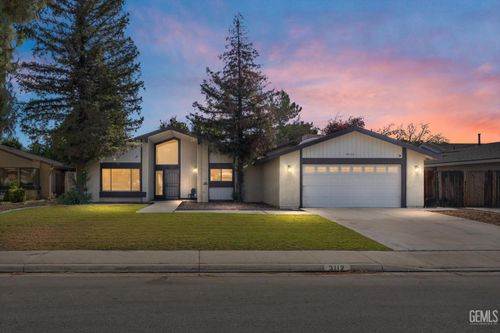 3112 Harrogate Ln, Bakersfield, CA, 93309-5362 | Card Image