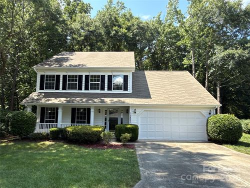 12823 Diamond Dr, Pineville, NC, 28134-9367 | Card Image