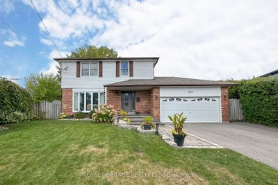 820 Hanworth Crt, House other with 3 bedrooms, 4 bathrooms and 5 parking in Pickering ON | Image 1