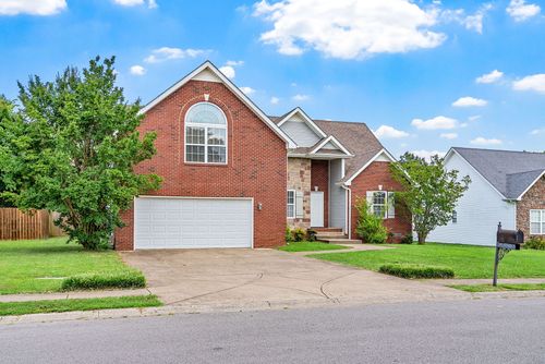 708 W Accipiter Cir, Clarksville, TN, 37043-2712 | Card Image
