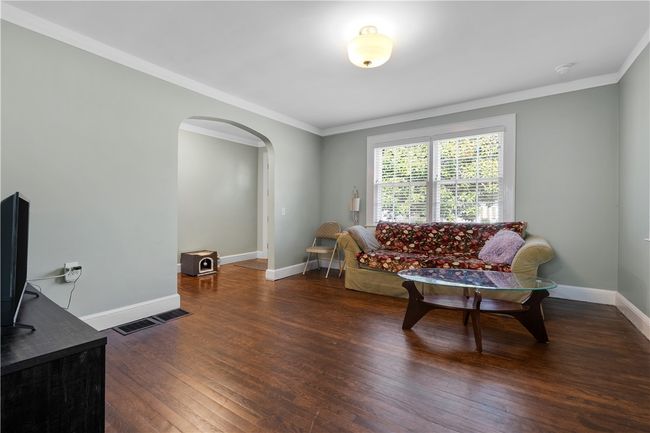 2 bedroom living room | Image 6