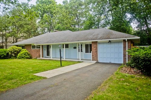 115 Carnavon Cir, Springfield, MA, 01109-2603 | Card Image