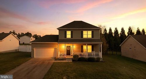 76 Twickenham Dr, MARTINSBURG, WV, 25403-0303 | Card Image