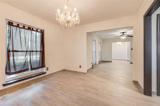 Formal Dining with view to Family Room & Entry | Image 7