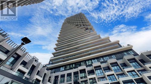 4210-30 Inn On The Park Dr, North York, ON, M3C0P7 | Card Image