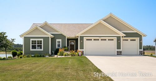 9381 Shoreway Dr, West Olive, MI, 49460-8867 | Card Image