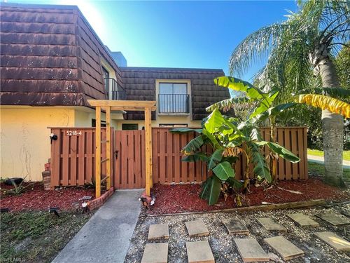 4-5218 Cedarbend Dr, FORT MYERS, FL, 33919-7562 | Card Image