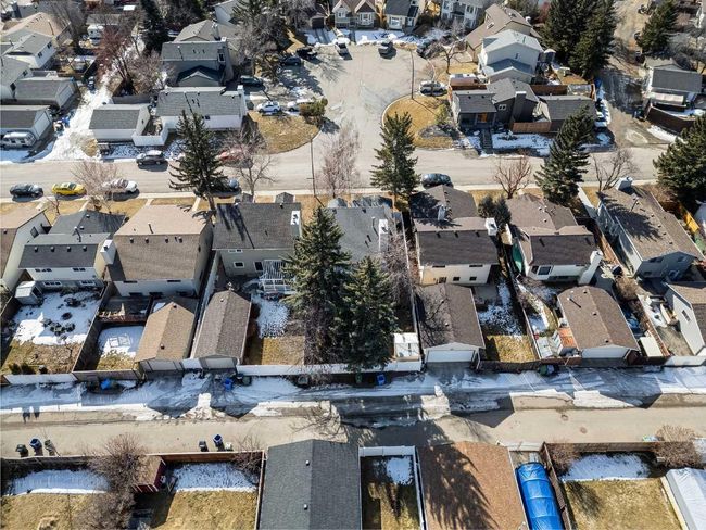 24 Rivervalley Crescent Se, House other with 3 bedrooms, 3 bathrooms and 2 parking in Calgary AB | Image 41