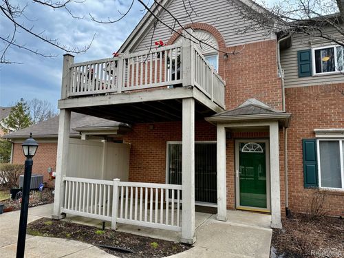 314 Marigold Cir, Westland, MI, 48185-9633 | Card Image