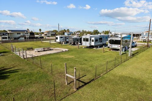 4531 Mallard St, Hitchcock, TX, 77563-0965 | Card Image