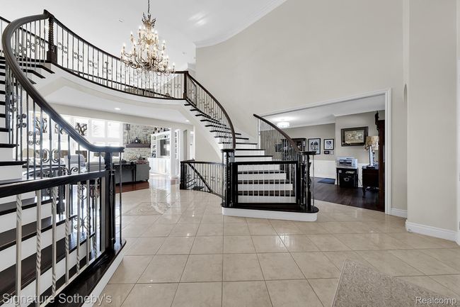 5001 Forest Valley Dr, House other with 6 bedrooms, 8 bathrooms and null parking in Clarkston MI | Image 12