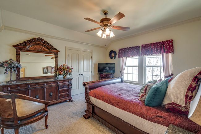 725 Locust Dr, House other with 5 bedrooms, 6 bathrooms and null parking in Oak Leaf TX | Image 25
