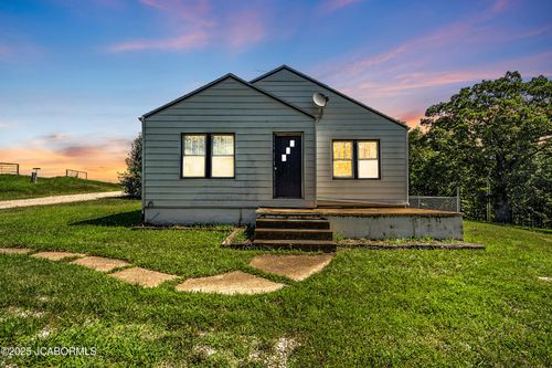 12 Pine Trl, Linn, MO, 65051-3617 | Card Image