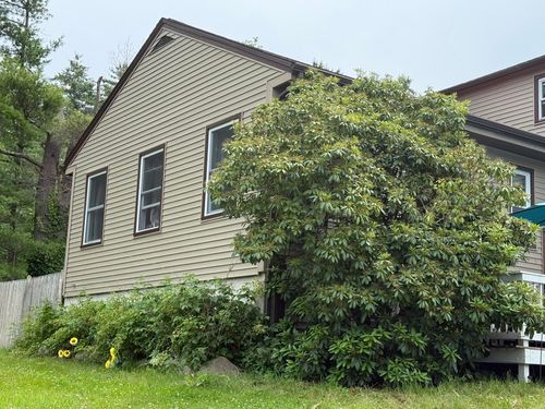 5 Walnut Hill Rd, Derry, NH, 03038-5020 | Card Image